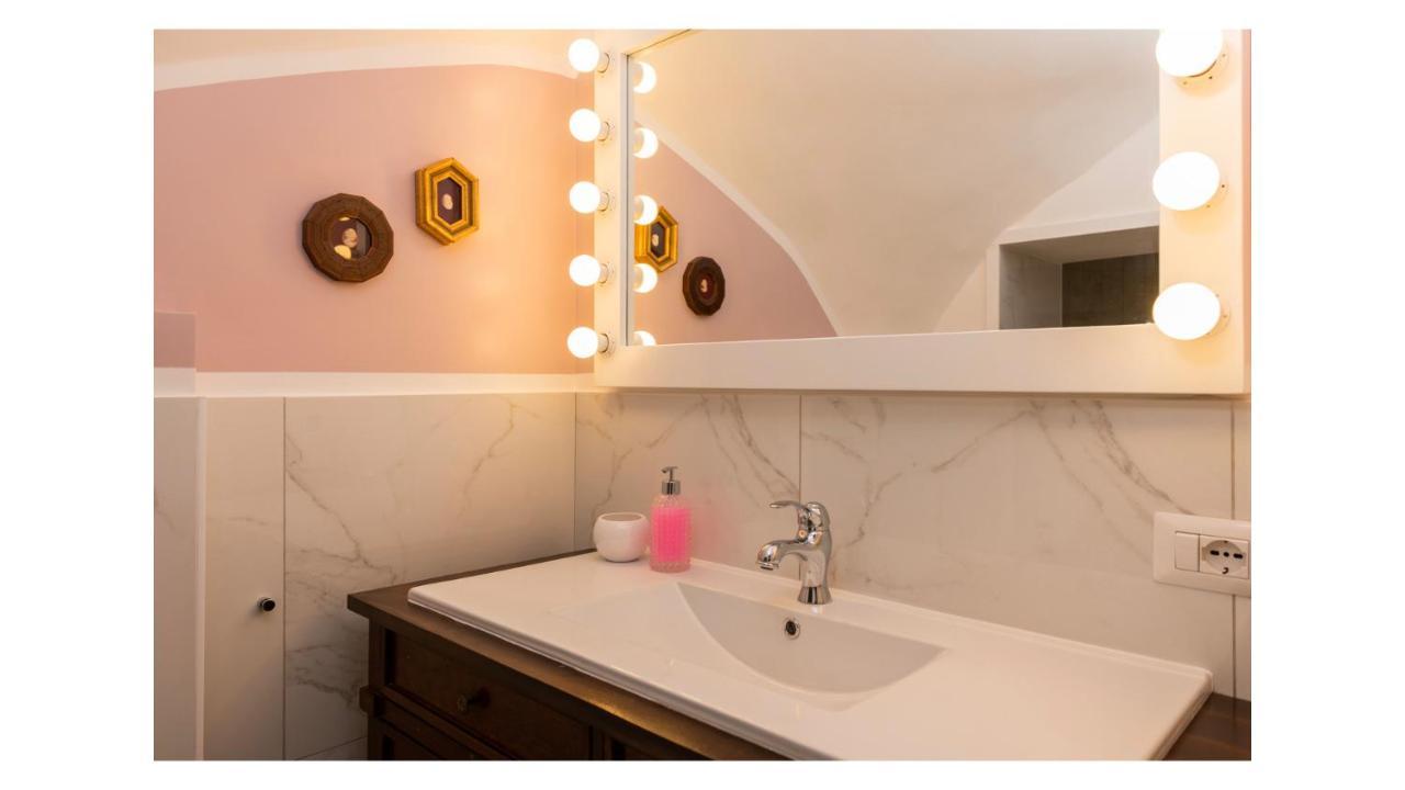 Light Pink - Suite In The Middle Of Everything Торе Анунциата Екстериор снимка